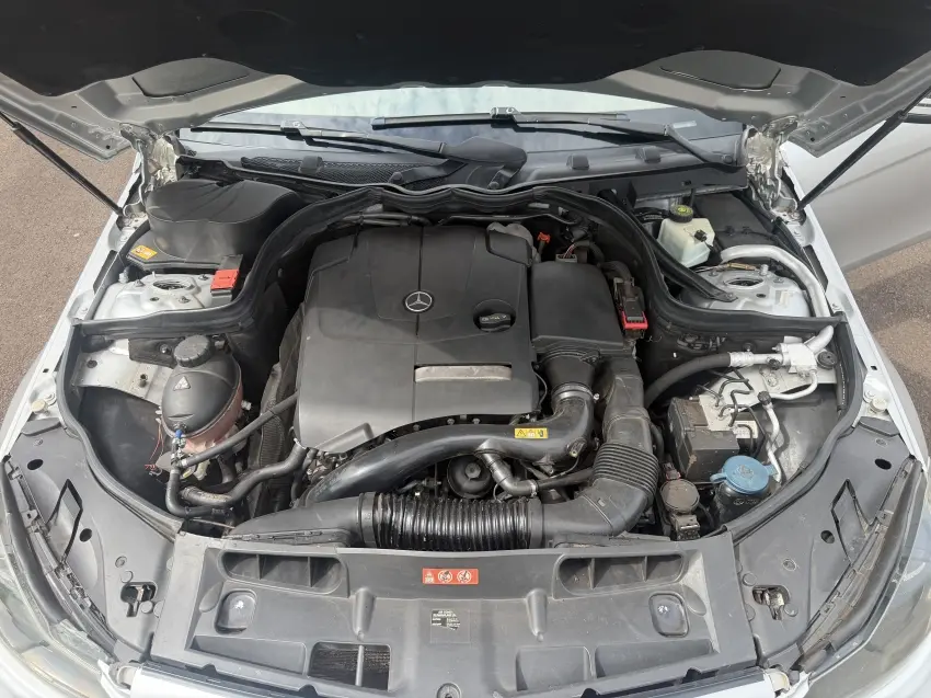 MERCEDES-BENZ C 180 - Foto