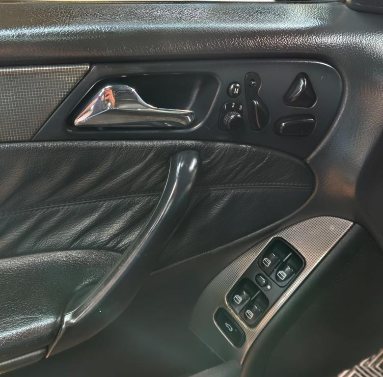 MERCEDES-BENZ C 320 - Foto