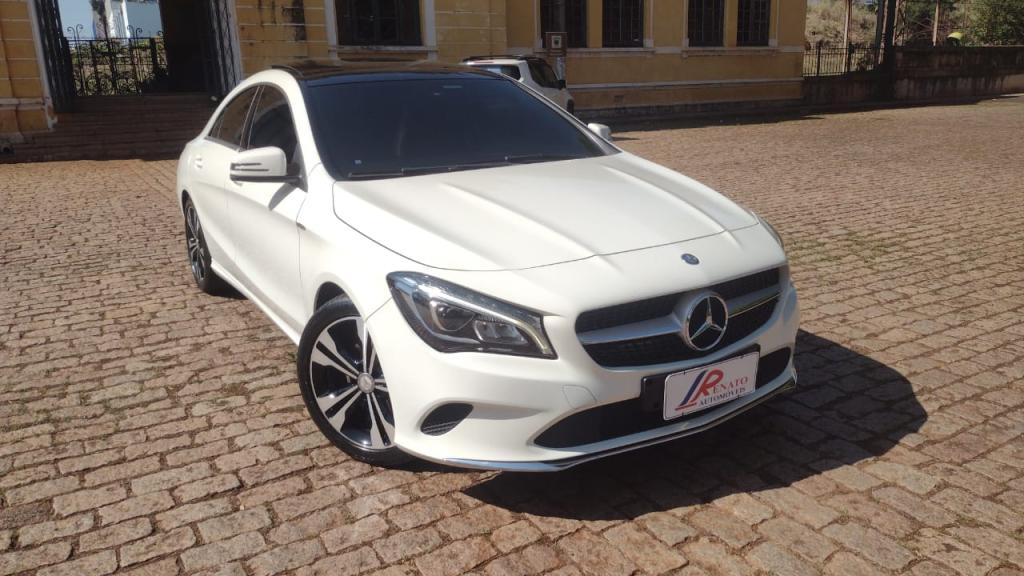 MERCEDES-BENZ CLA 200