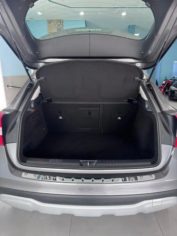 MERCEDES-BENZ GLA 200 - Foto