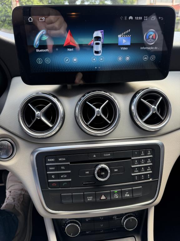MERCEDES-BENZ GLA 200 - Foto