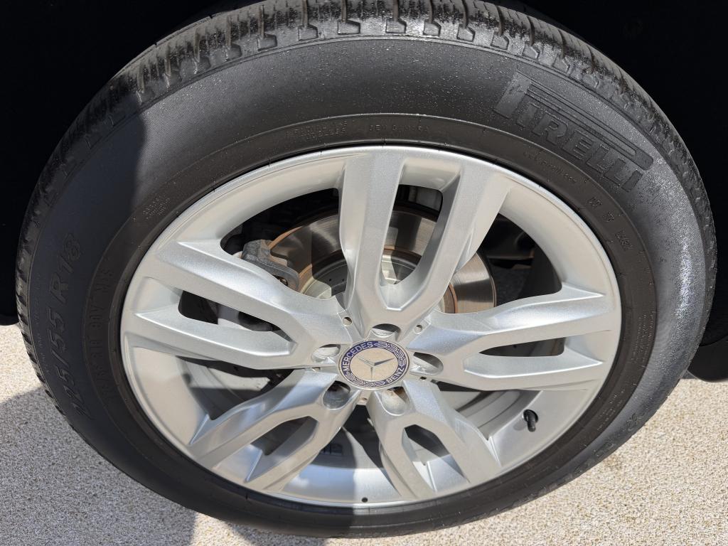 MERCEDES-BENZ GLA 200 - Foto