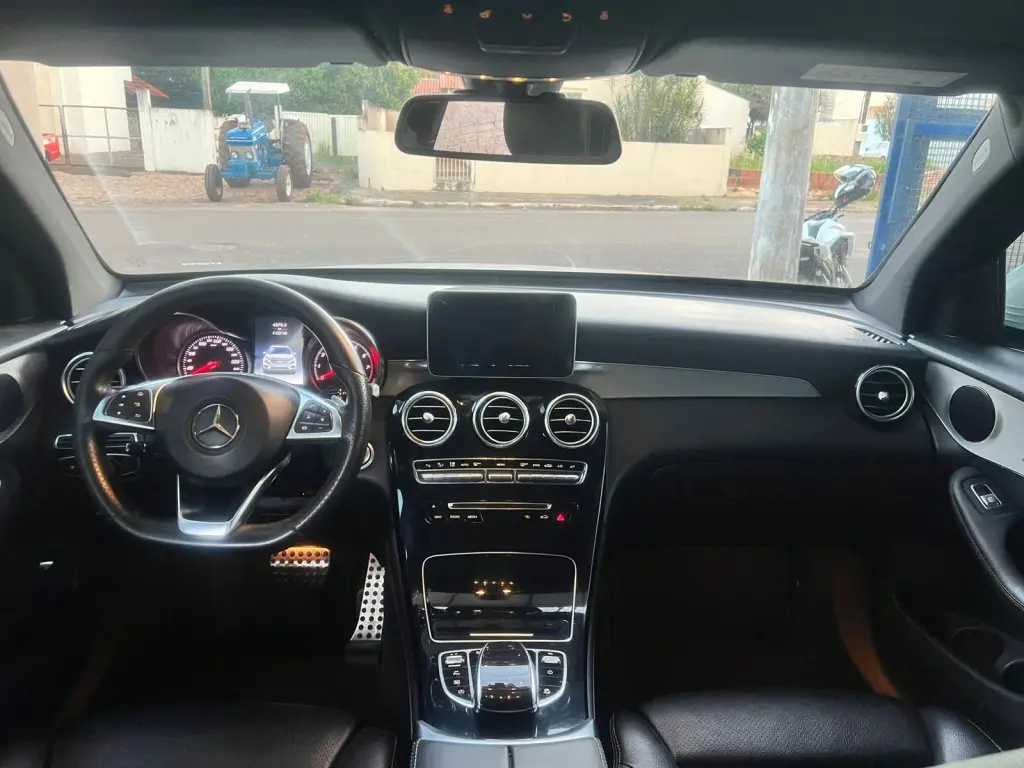 MERCEDES-BENZ GLC 250 - Foto