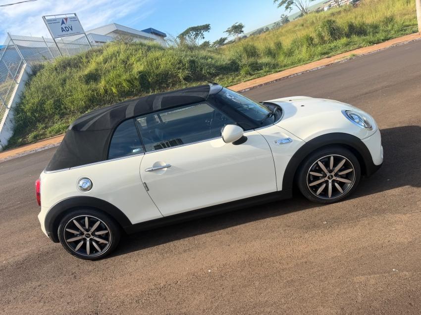 MINI Cooper Cabriolet - Foto