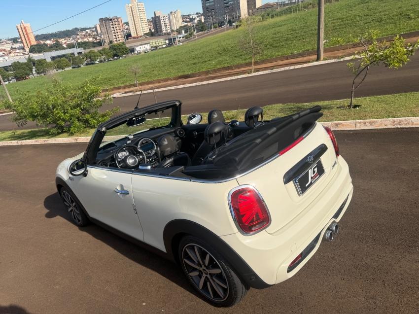 MINI Cooper Cabriolet - Foto