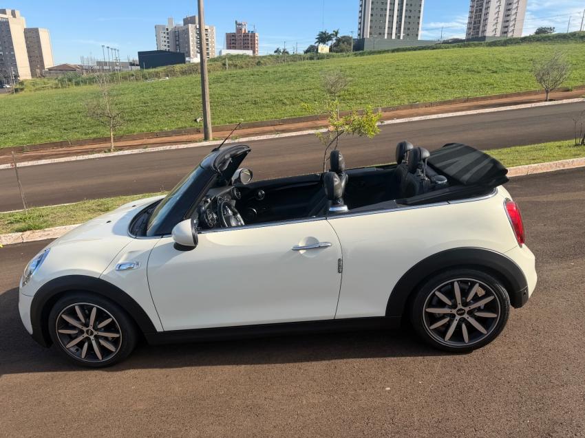 MINI Cooper Cabriolet