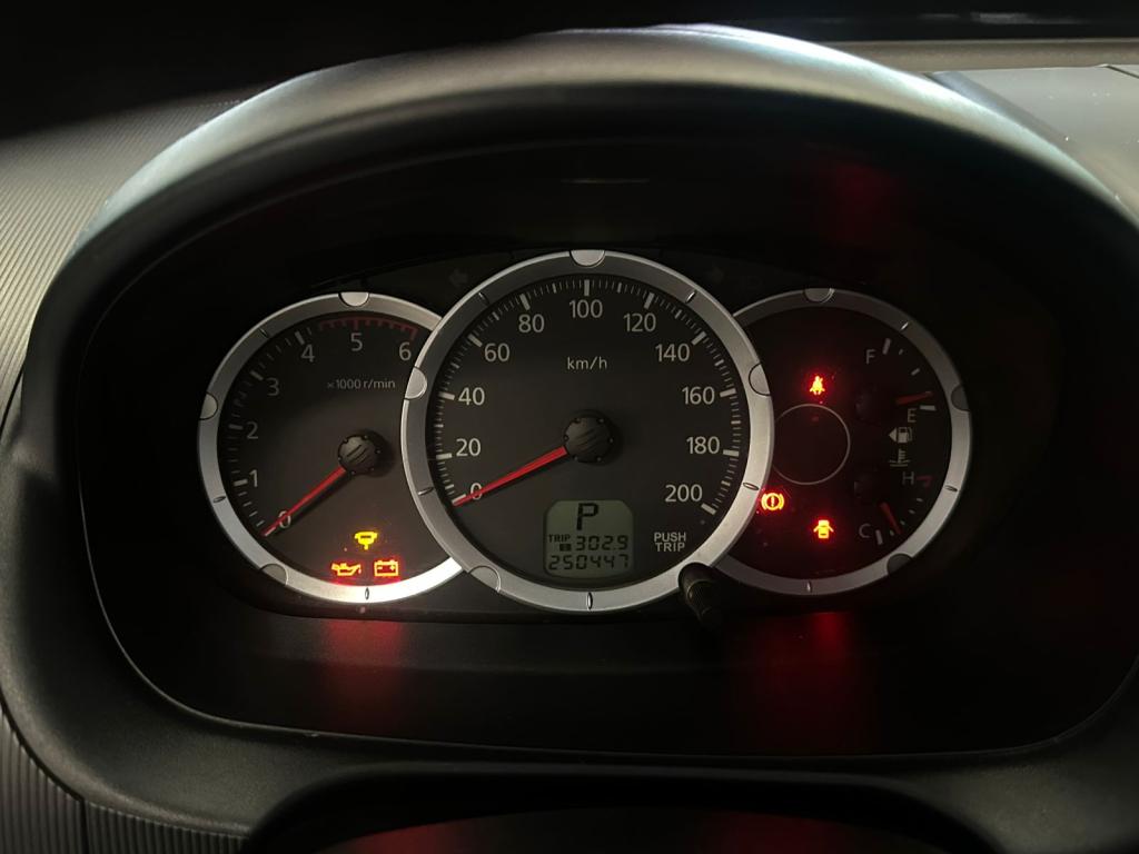 MITSUBISHI L 200 Triton - Foto