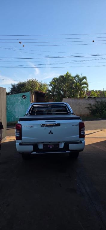 MITSUBISHI L 200 Triton - Foto