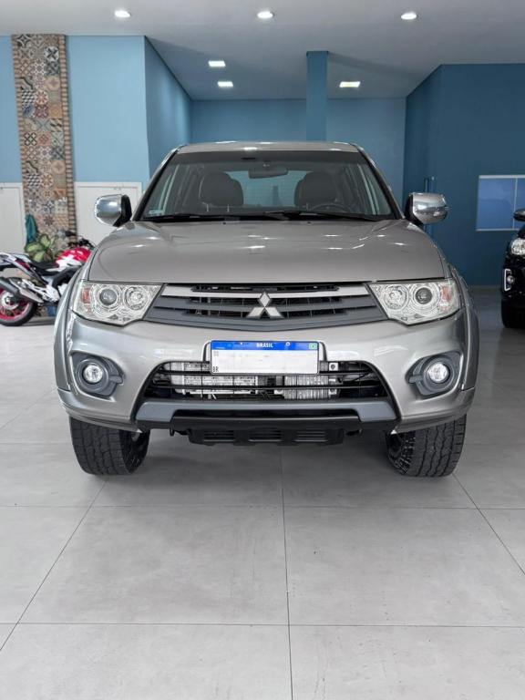 MITSUBISHI L 200 Triton - Foto