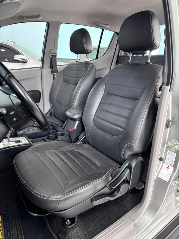 MITSUBISHI L 200 Triton - Foto