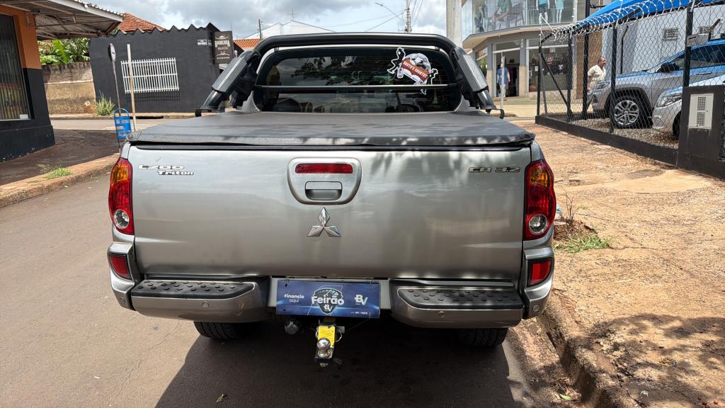 MITSUBISHI L 200 Triton - Foto