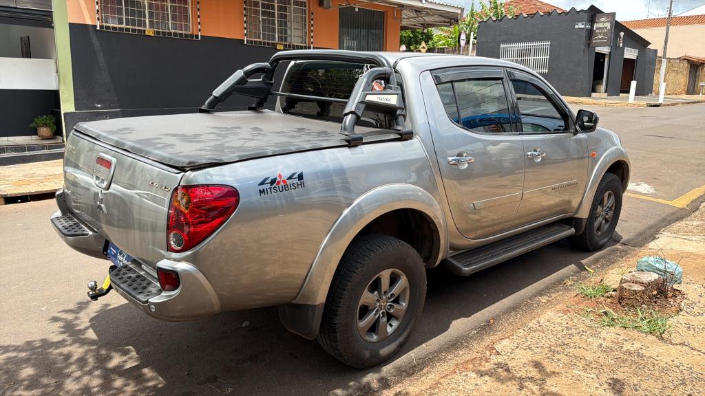 MITSUBISHI L 200 Triton - Foto