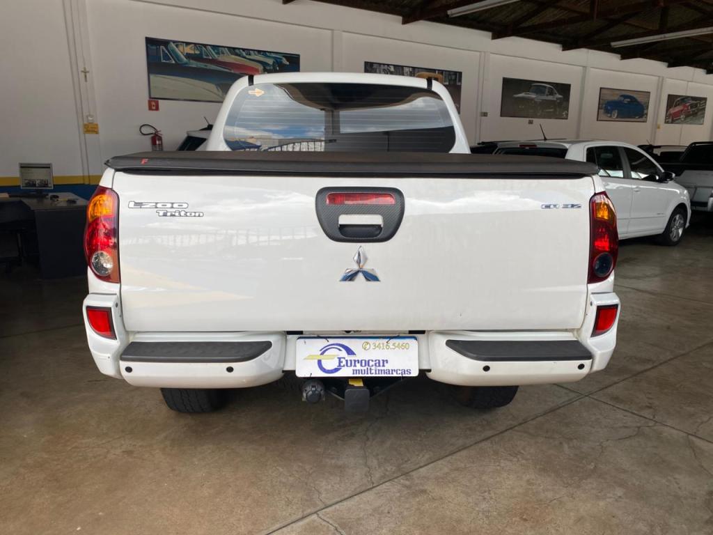 MITSUBISHI L 200 Triton - Foto