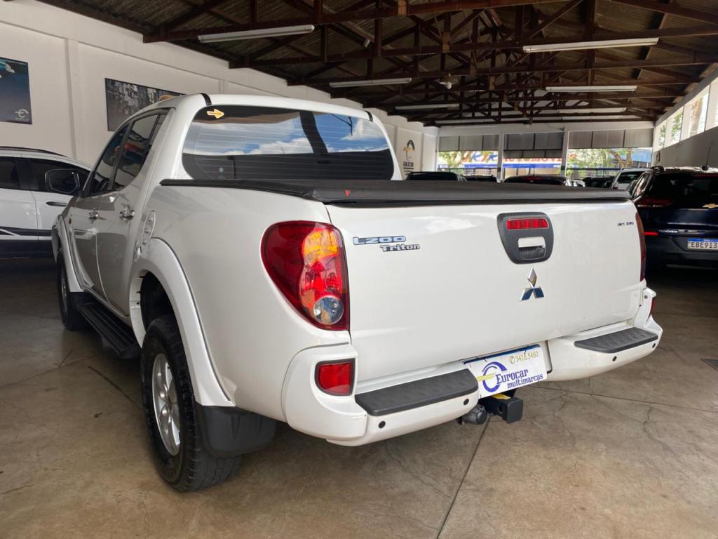 MITSUBISHI L 200 Triton - Foto
