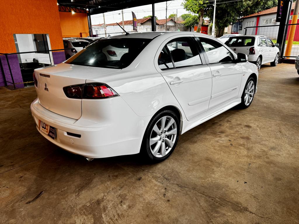 MITSUBISHI Lancer - Foto