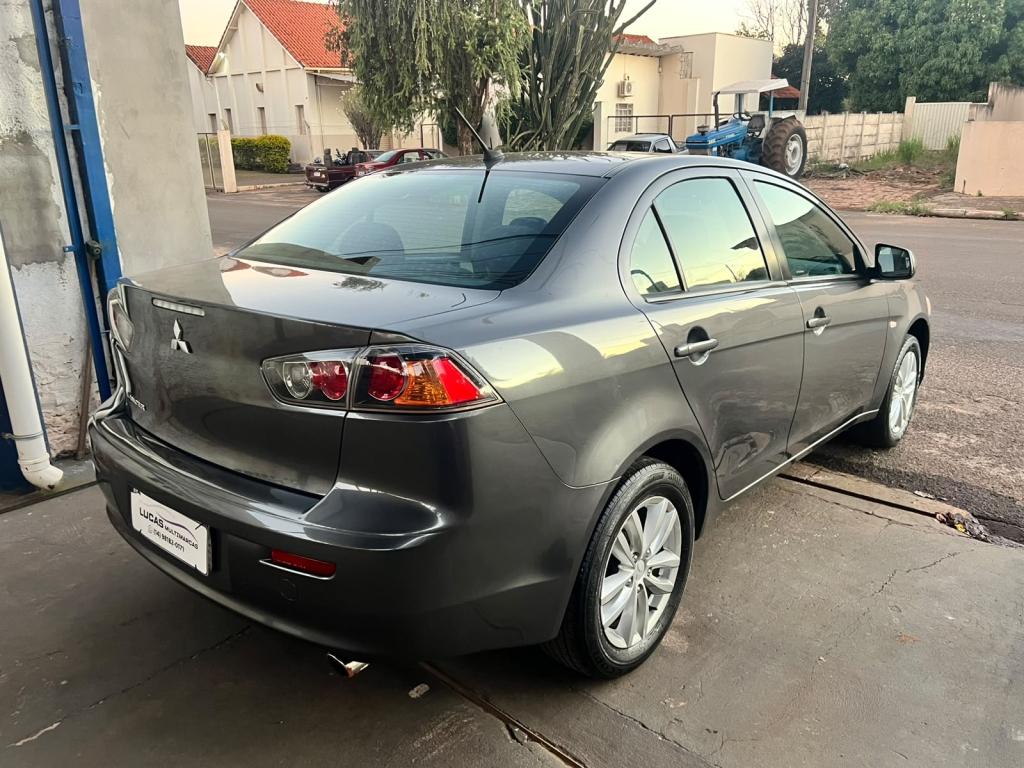 MITSUBISHI Lancer - Foto