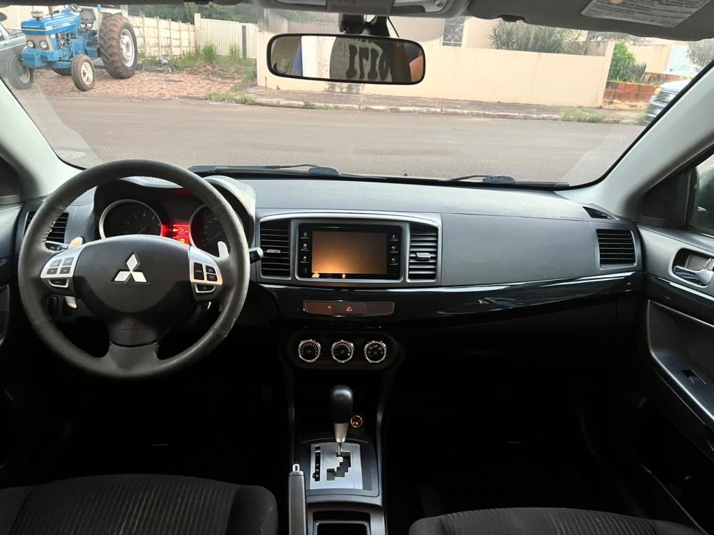 MITSUBISHI Lancer - Foto