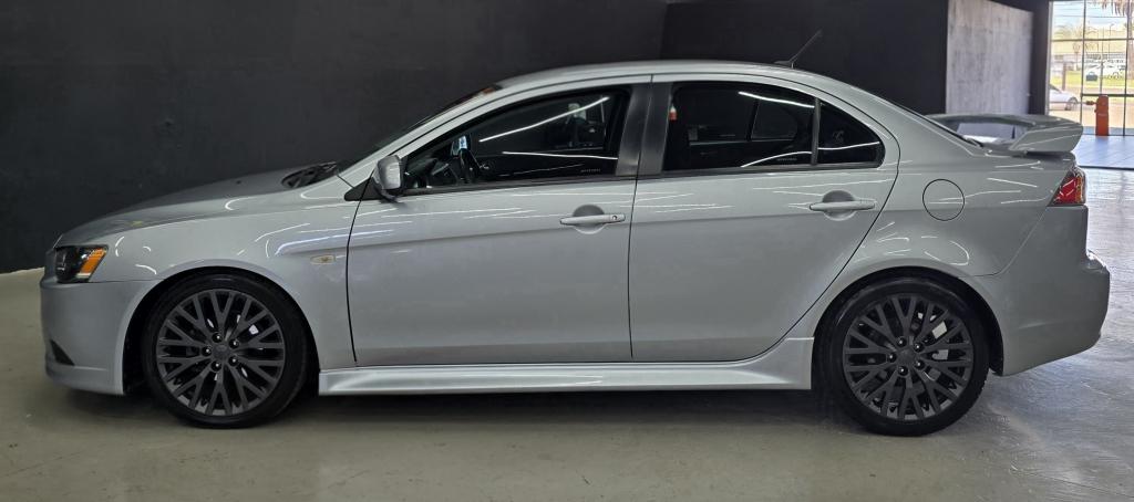 MITSUBISHI Lancer - Foto