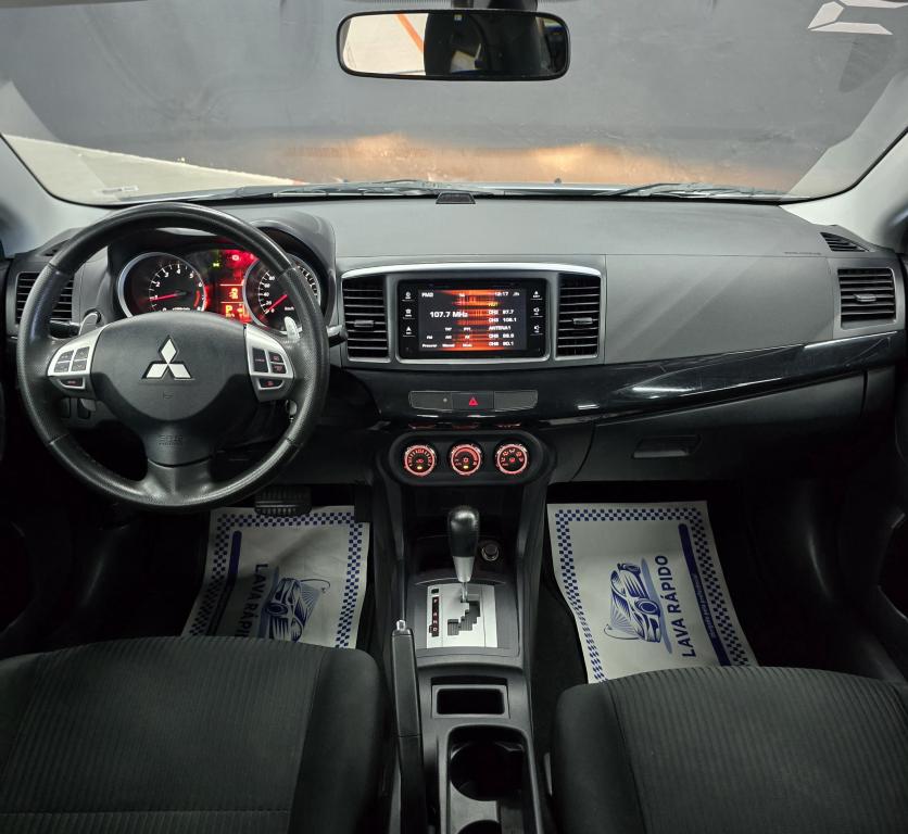 MITSUBISHI Lancer - Foto