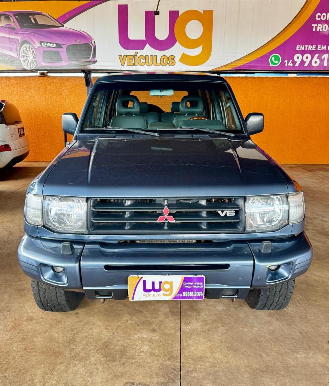 MITSUBISHI Pajero - Foto