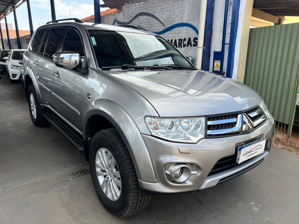 MITSUBISHI Pajero Dakar