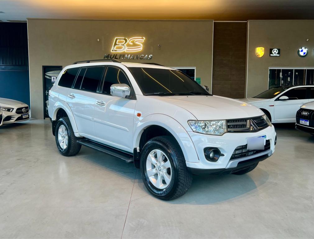 MITSUBISHI Pajero Dakar