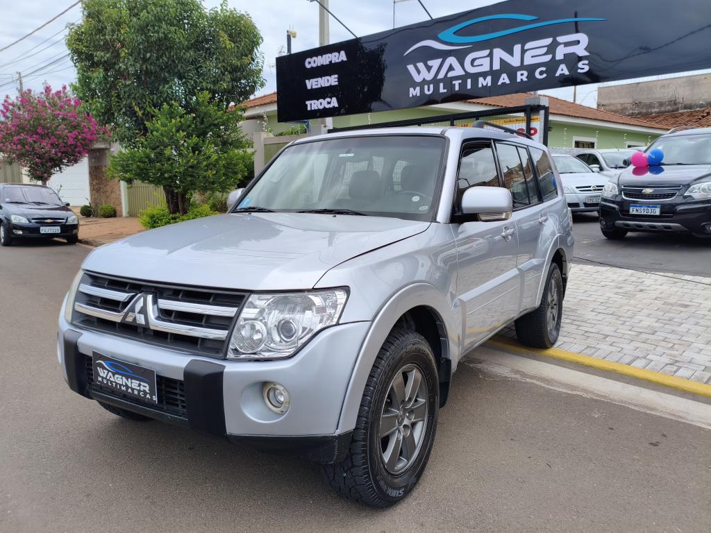 MITSUBISHI Pajero Full