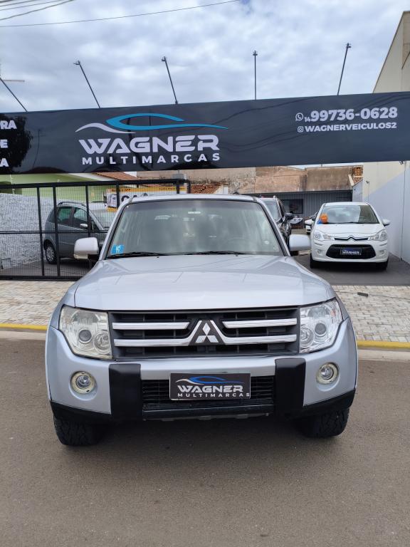 MITSUBISHI Pajero Full - Foto