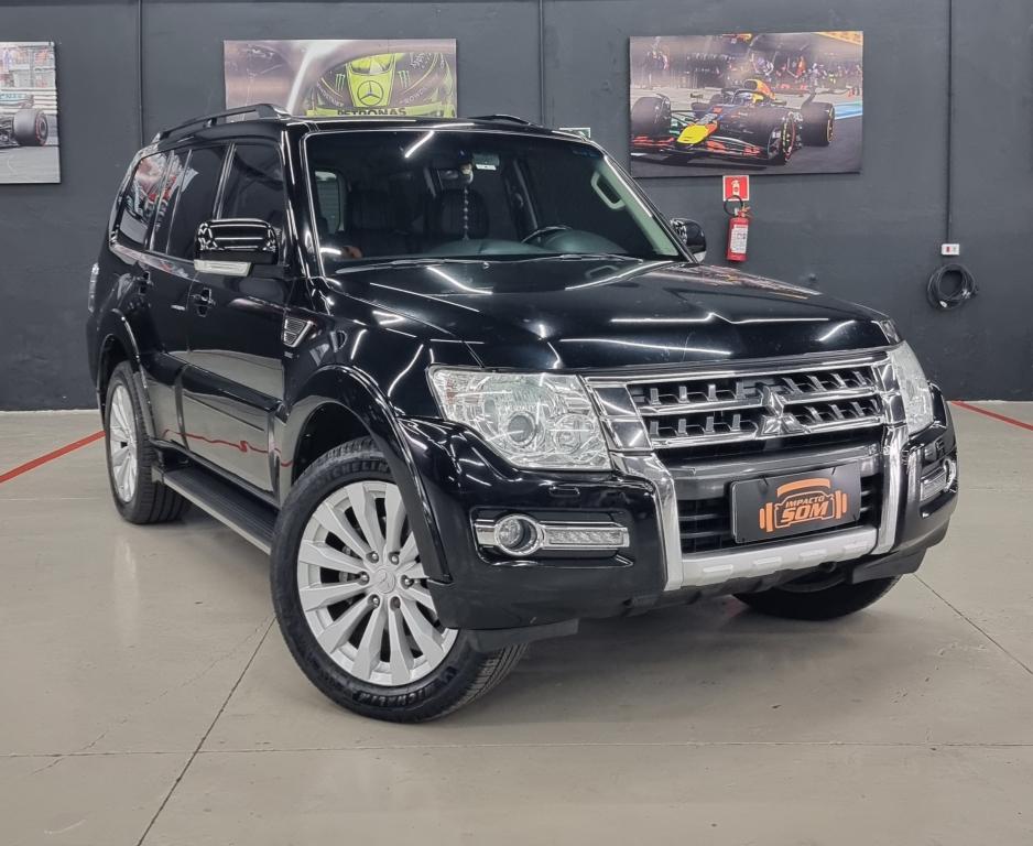 MITSUBISHI Pajero Full