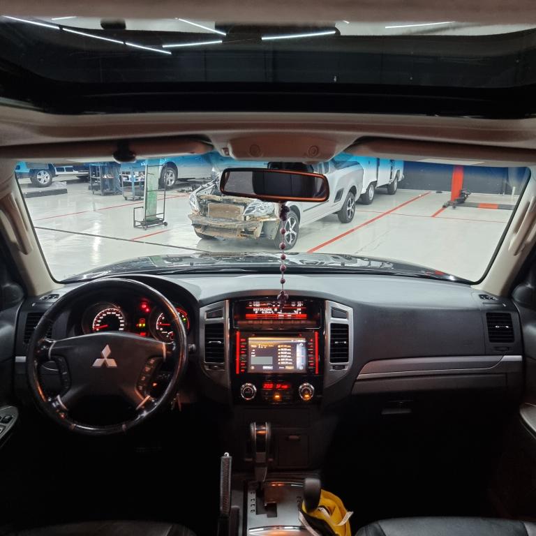 MITSUBISHI Pajero Full - Foto