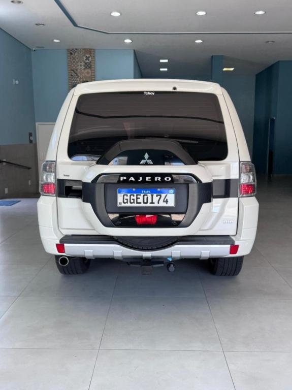 MITSUBISHI Pajero Full - Foto
