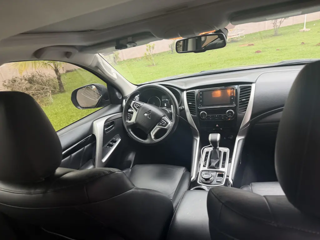 MITSUBISHI Pajero Sport - Foto