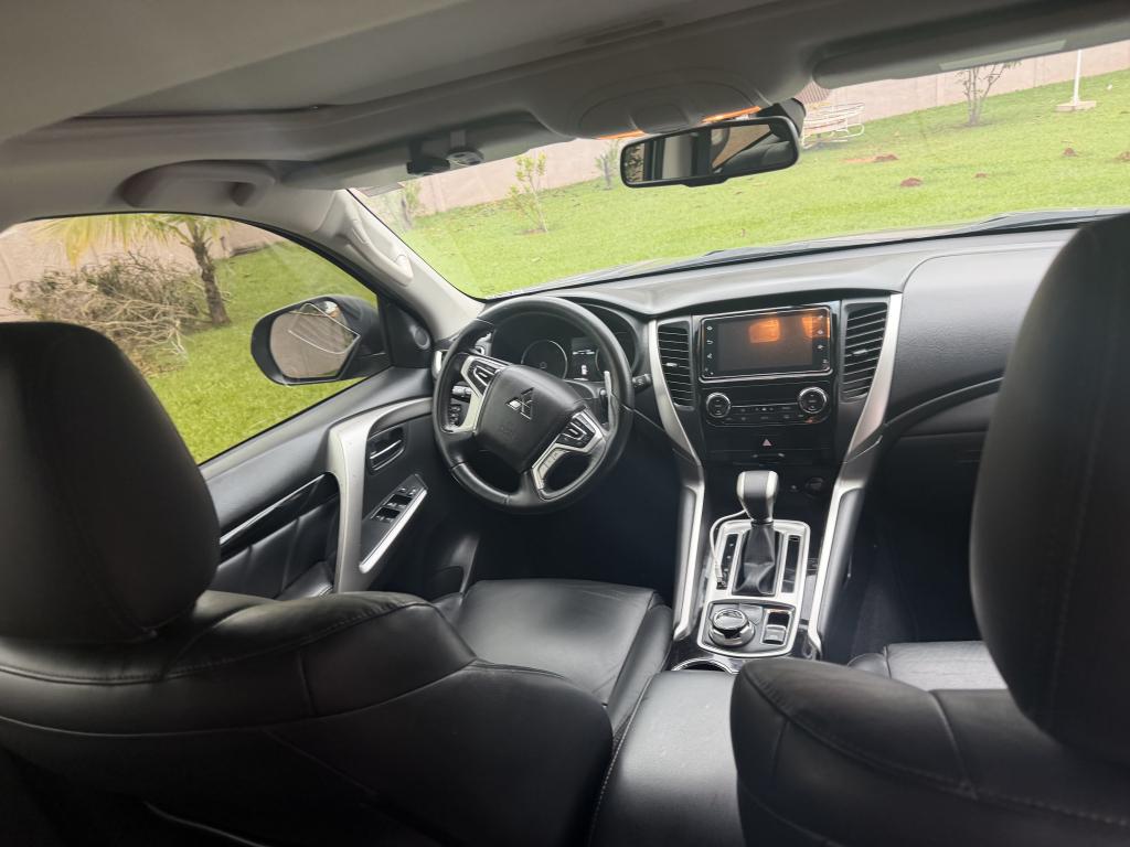 MITSUBISHI Pajero Sport - Foto