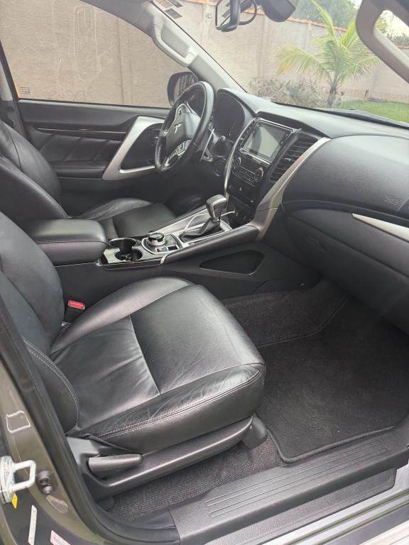 MITSUBISHI Pajero Sport - Foto