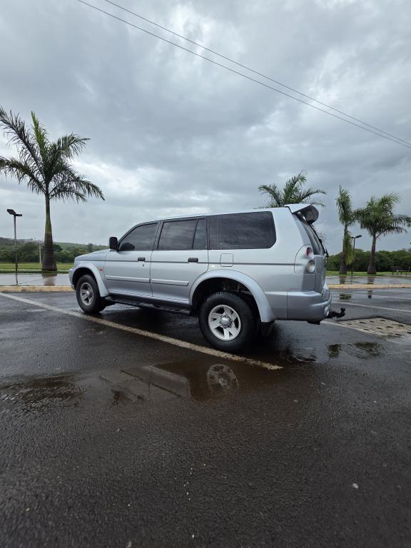 MITSUBISHI Pajero Sport - Foto