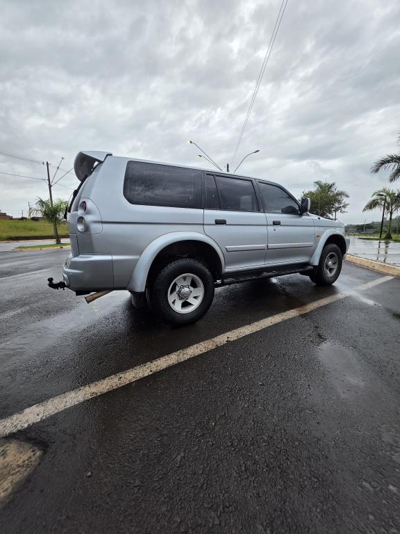 MITSUBISHI Pajero Sport - Foto