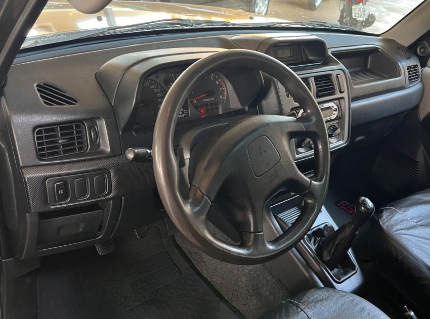 MITSUBISHI Pajero TR4 - Foto