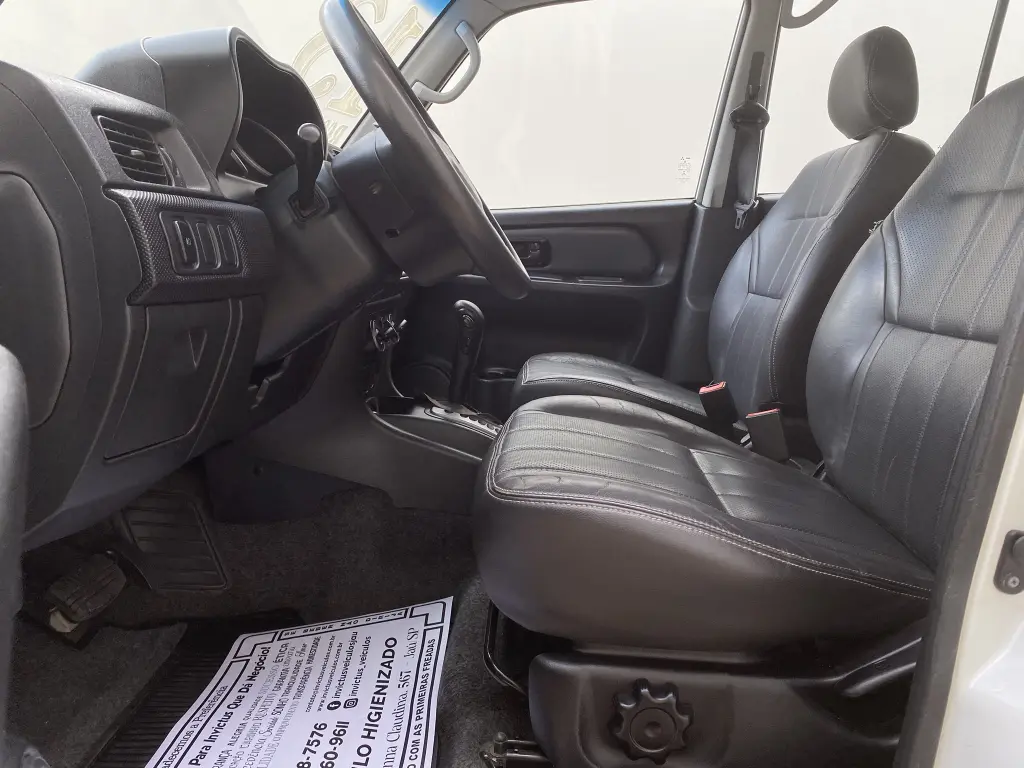 MITSUBISHI Pajero TR4 - Foto