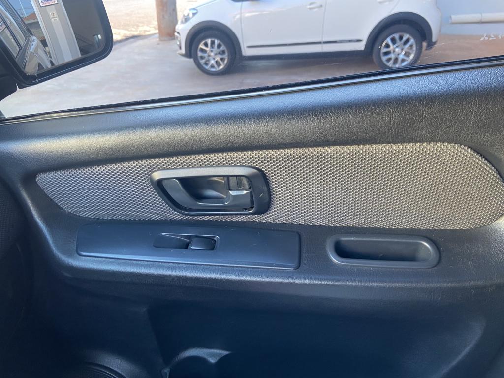 MITSUBISHI Pajero TR4 - Foto