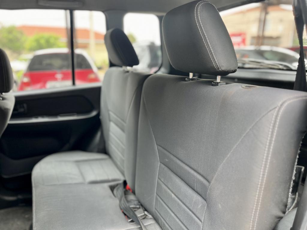 MITSUBISHI Pajero TR4 - Foto