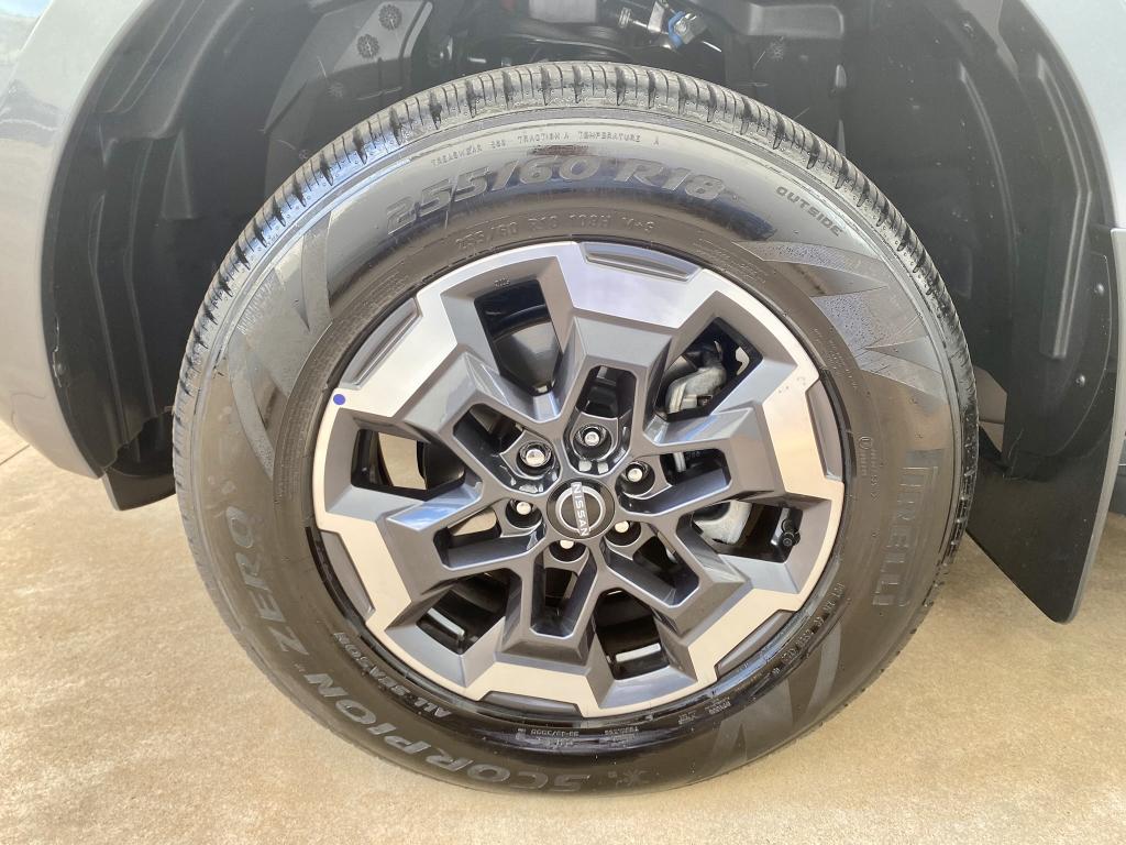 NISSAN Frontier - Foto