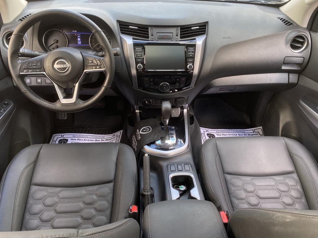 NISSAN Frontier - Foto