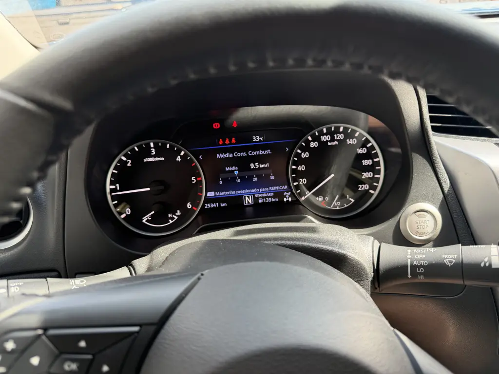 NISSAN Frontier - Foto