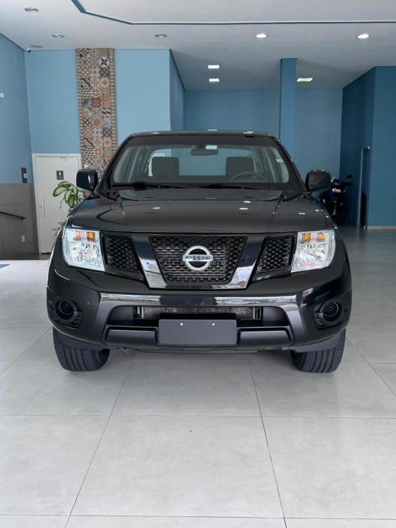NISSAN Frontier - Foto