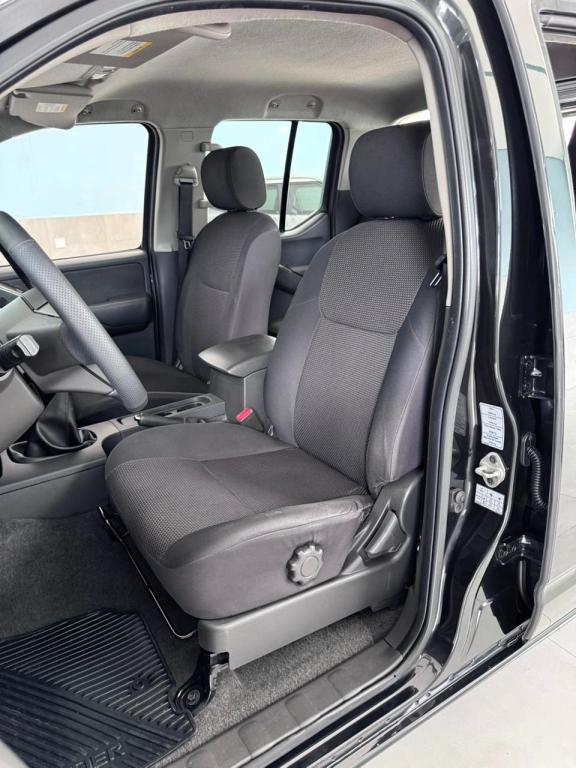 NISSAN Frontier - Foto