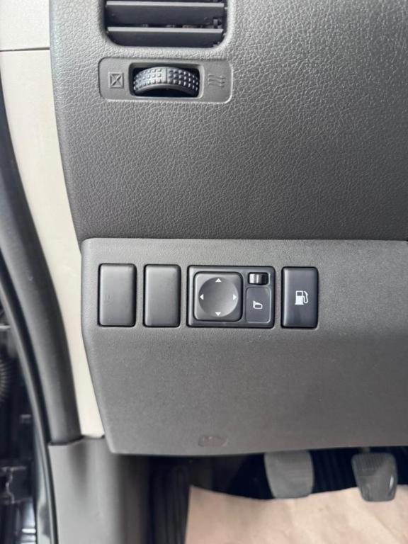 NISSAN Frontier - Foto