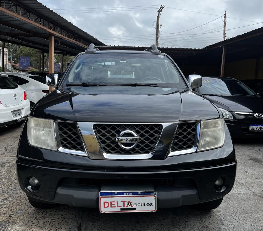 NISSAN Frontier - Foto