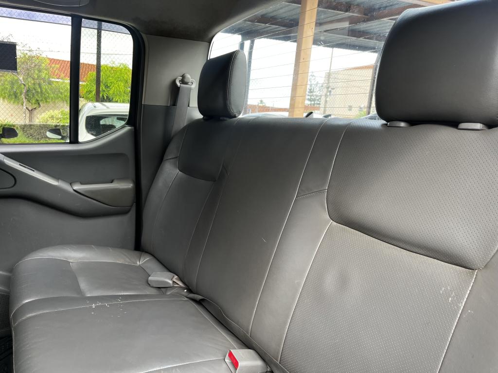 NISSAN Frontier - Foto