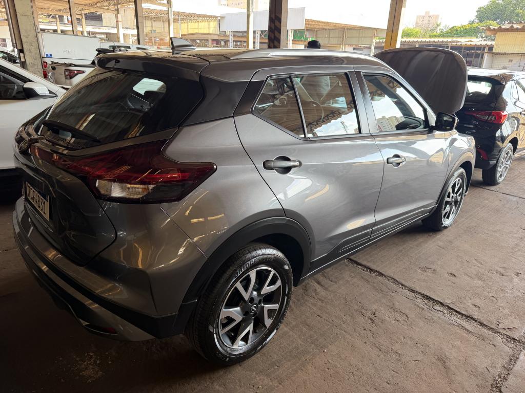 NISSAN Kicks - Foto