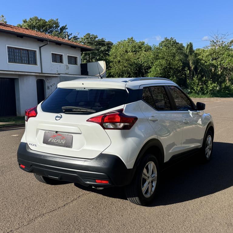 NISSAN Kicks - Foto